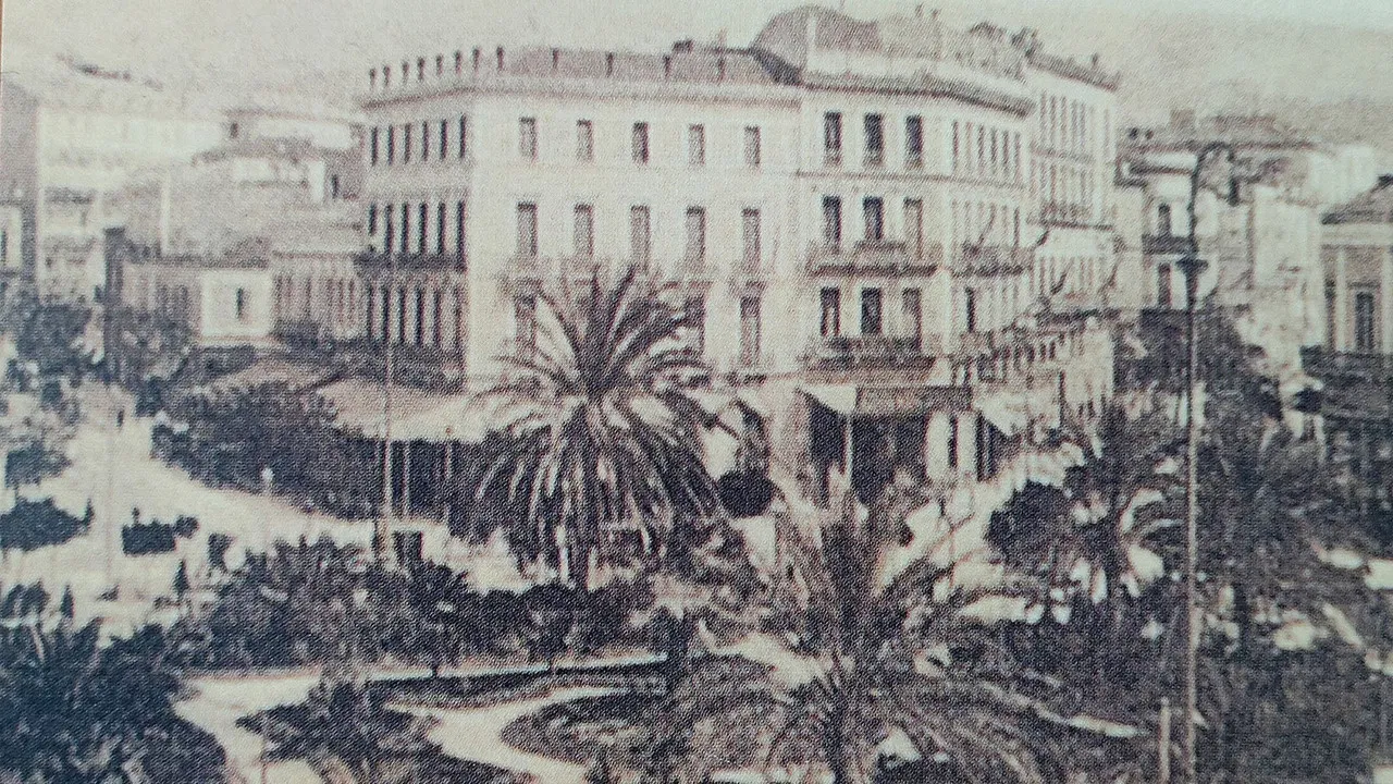 Ασθενείς Και Οδοιπόροι backdrop