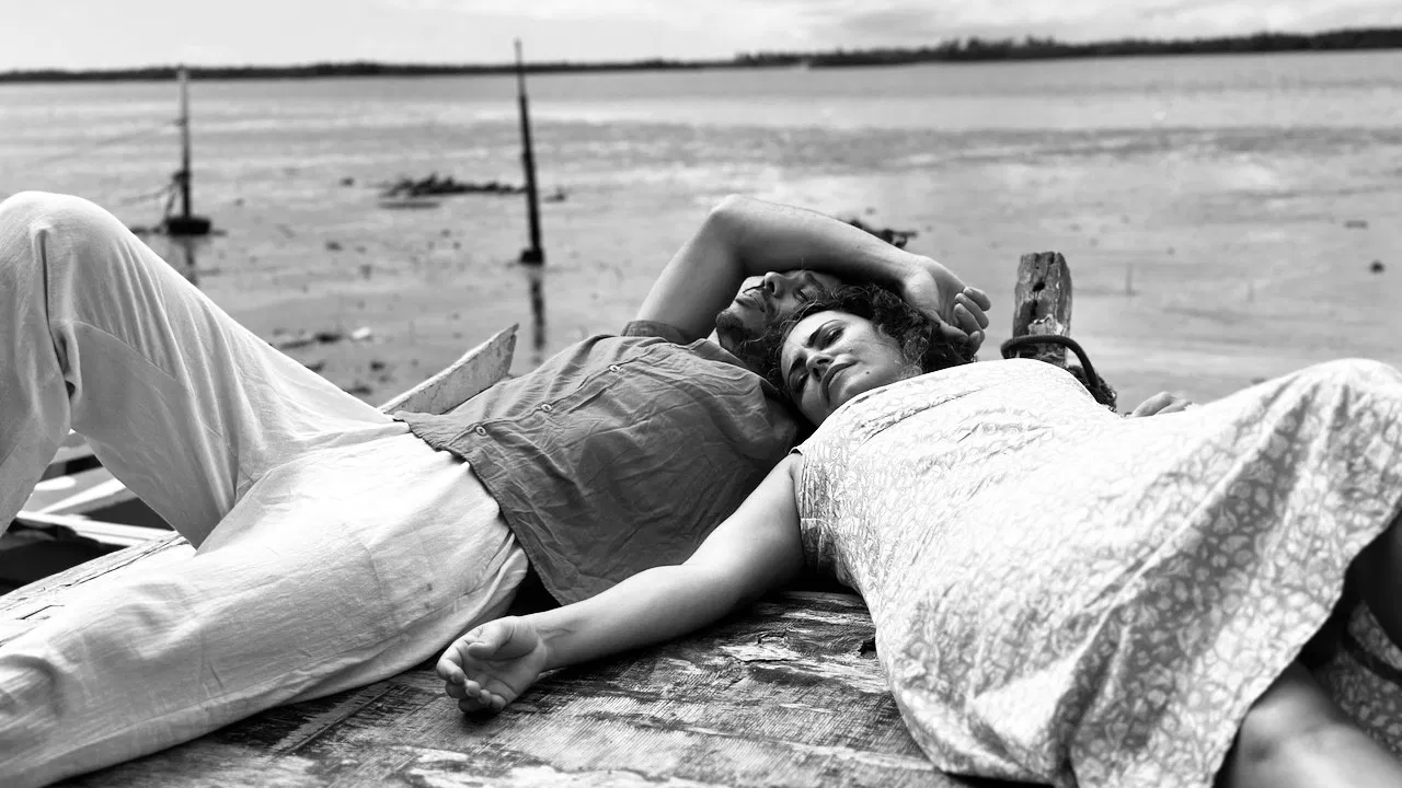 Aceita-me, Oceano backdrop