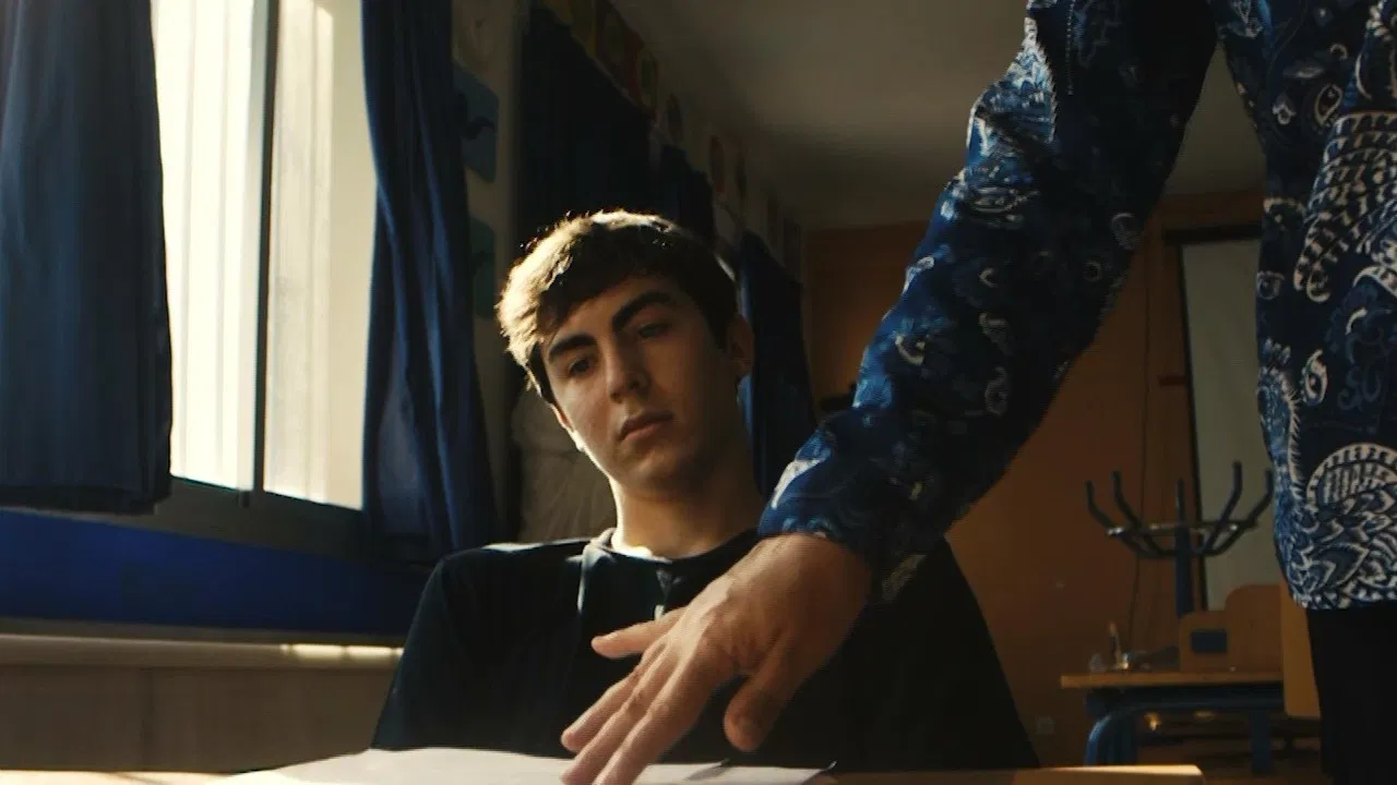 La Máscara de Janus backdrop