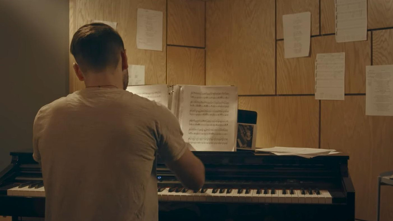 Expectations backdrop