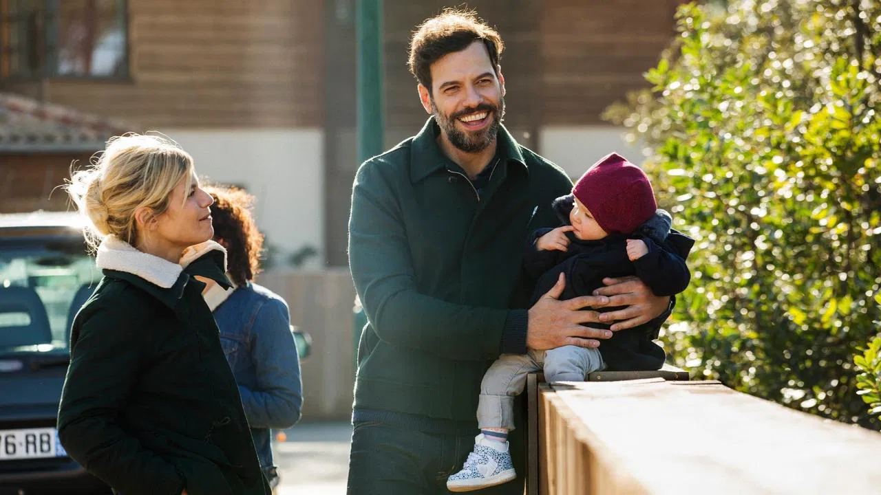 Divorce French Style backdrop