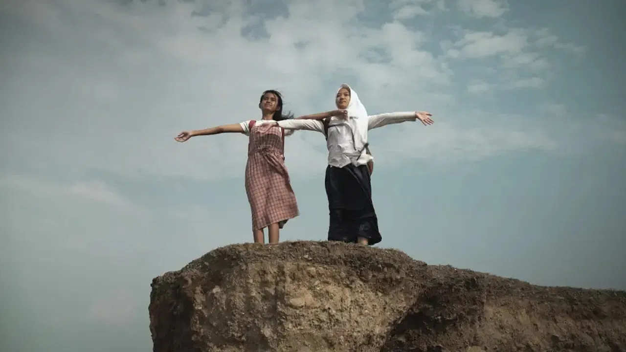 Layla Want It backdrop