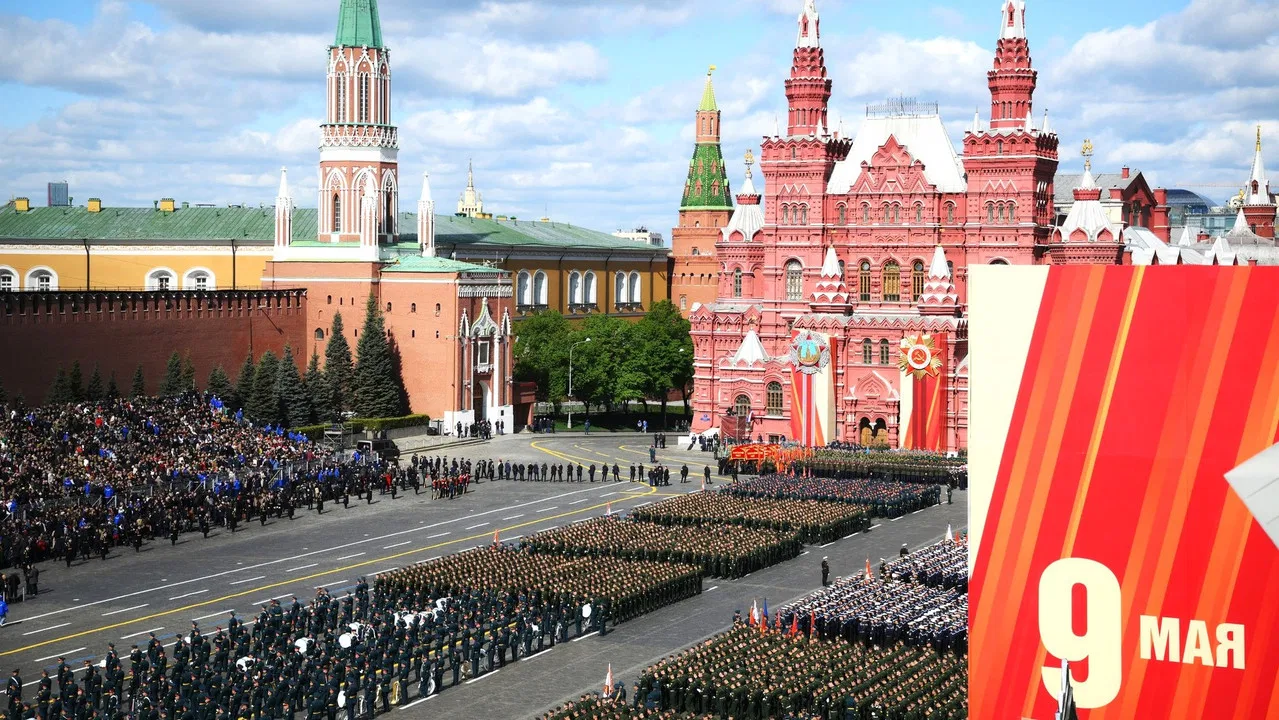 Парад на Красной площади 9 мая 2025 года backdrop