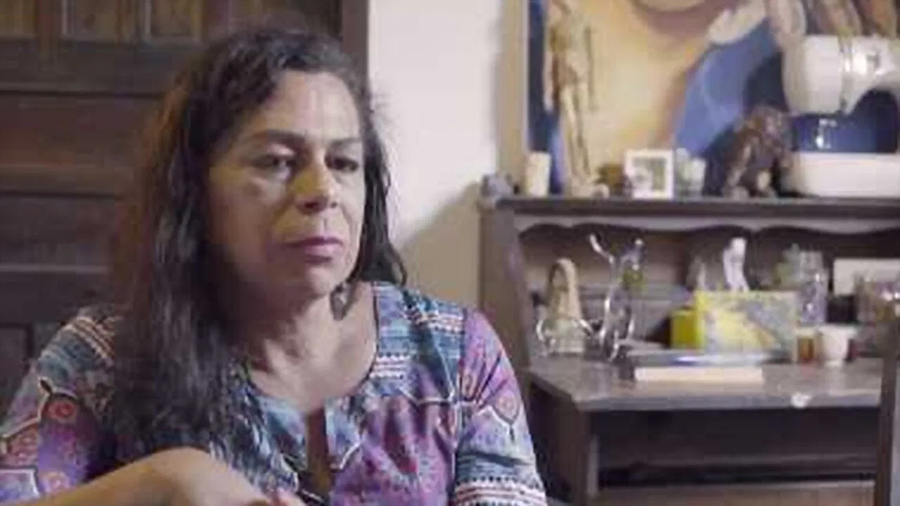 Megg - The Margin Who Migrate to the Center backdrop