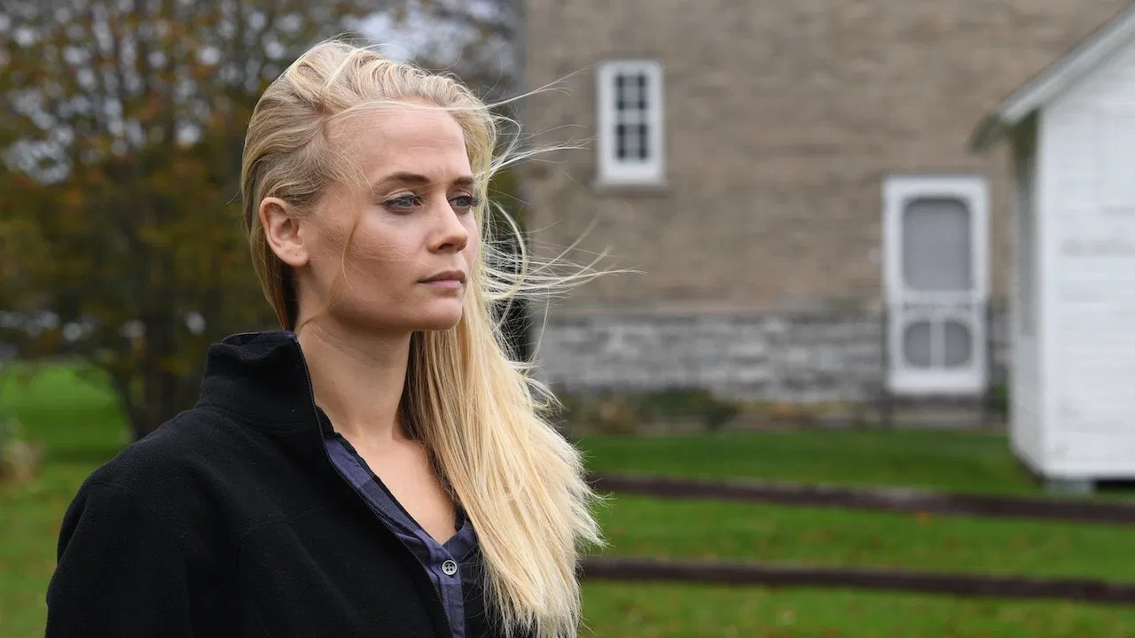 Deadly Shores backdrop