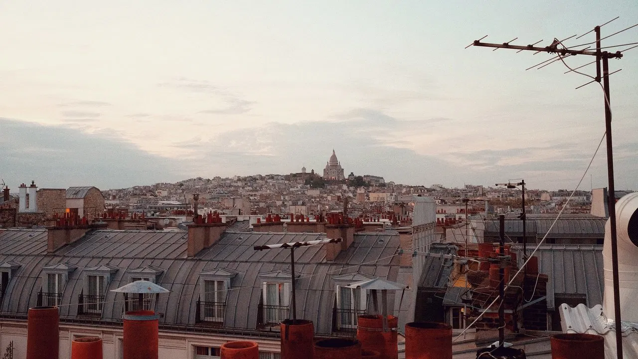 Fragments de nous backdrop