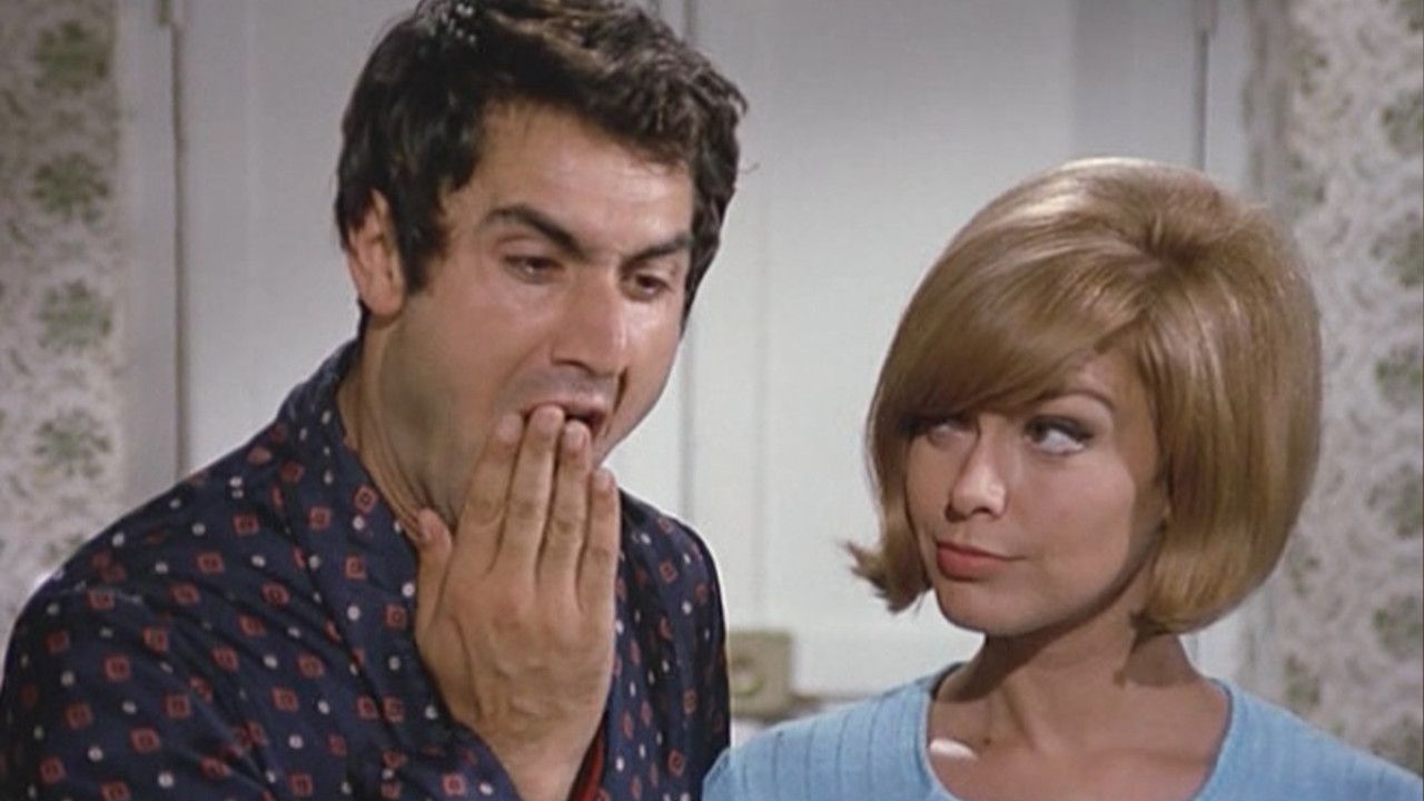 Spia spione backdrop