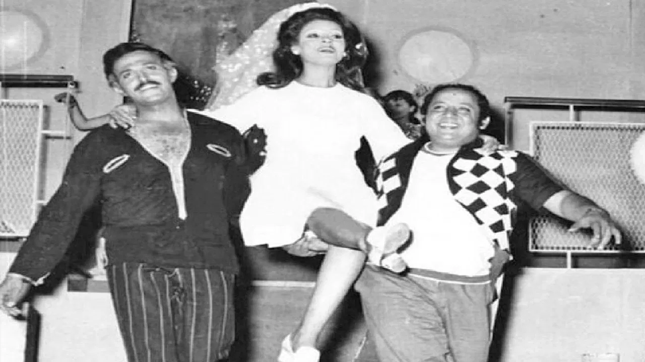 Moseeqa Fy Al 7ay Al Sharqy backdrop