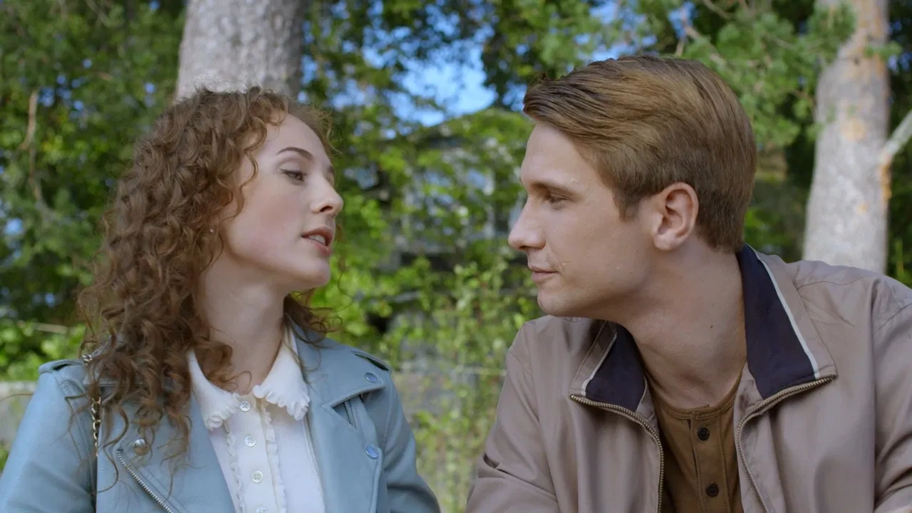 Вторая первая любовь backdrop