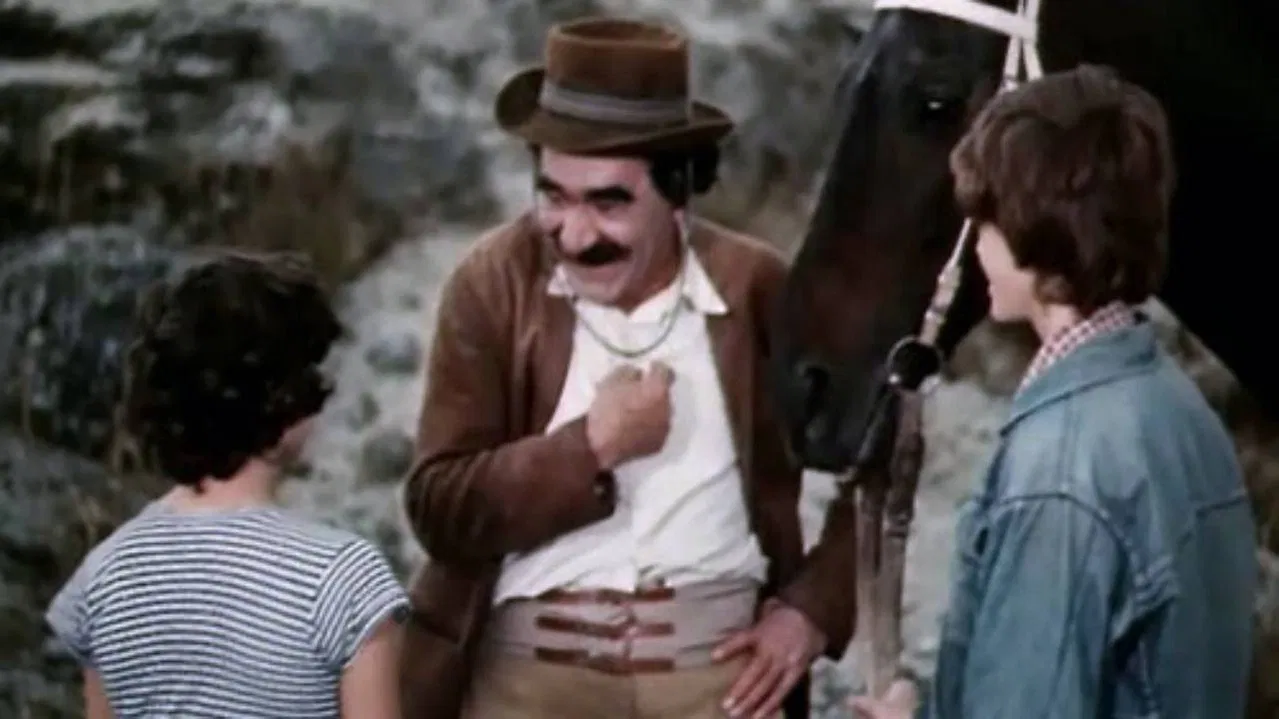 My Heart Is in the Highlands backdrop