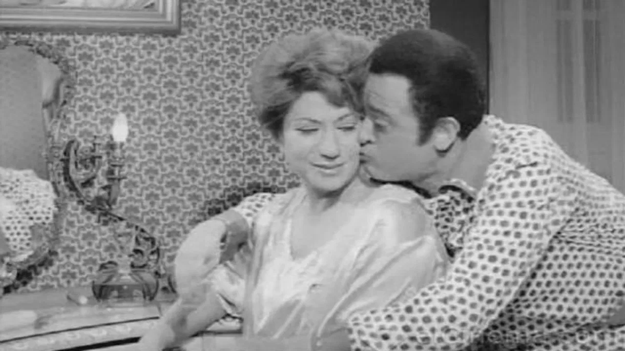 سوق الحريم backdrop