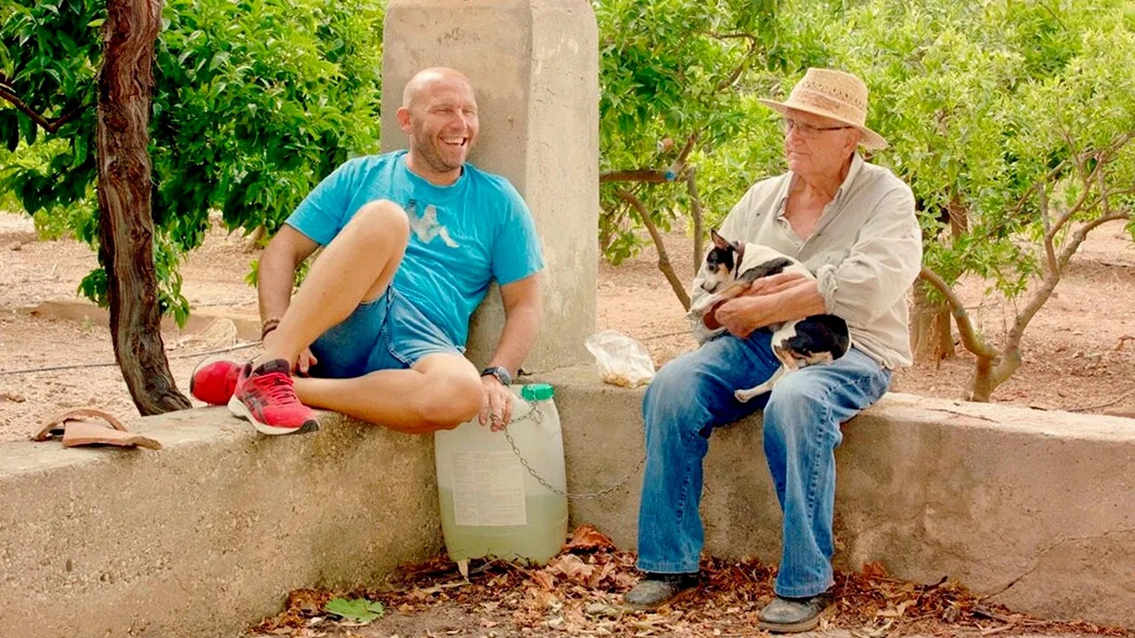 Domingo Domingo backdrop