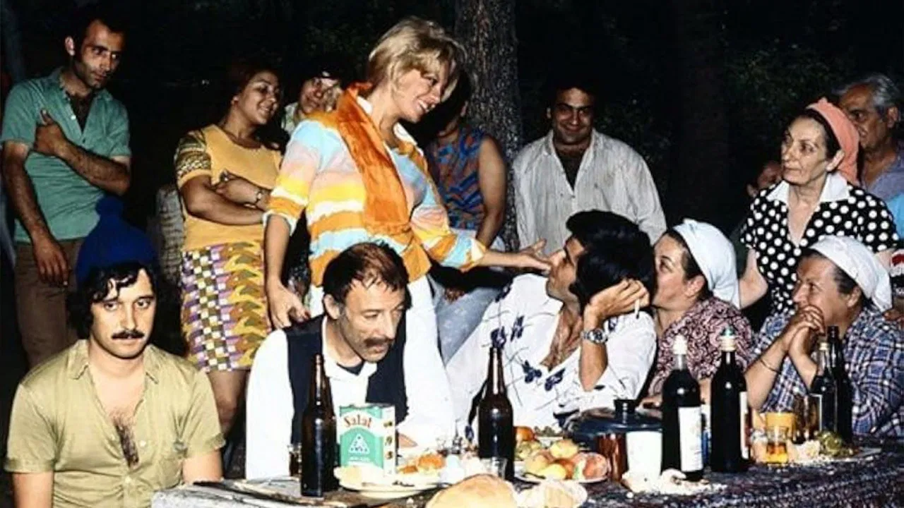 Yalancı Yarim backdrop