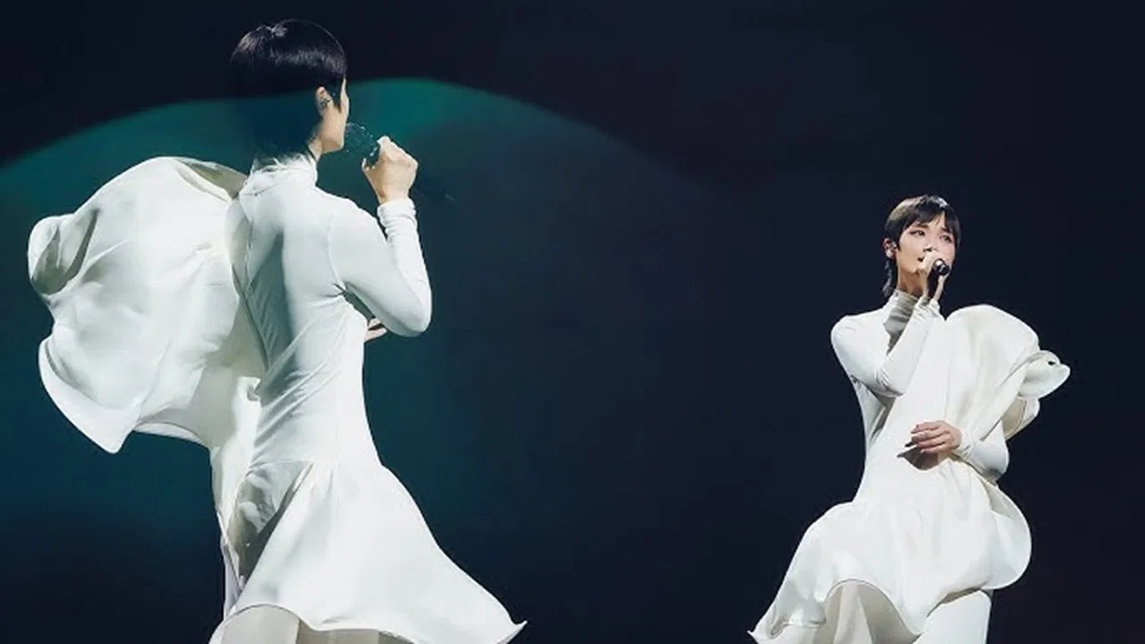 2024 李宇春周末愉快演唱会 抖音特别场 backdrop