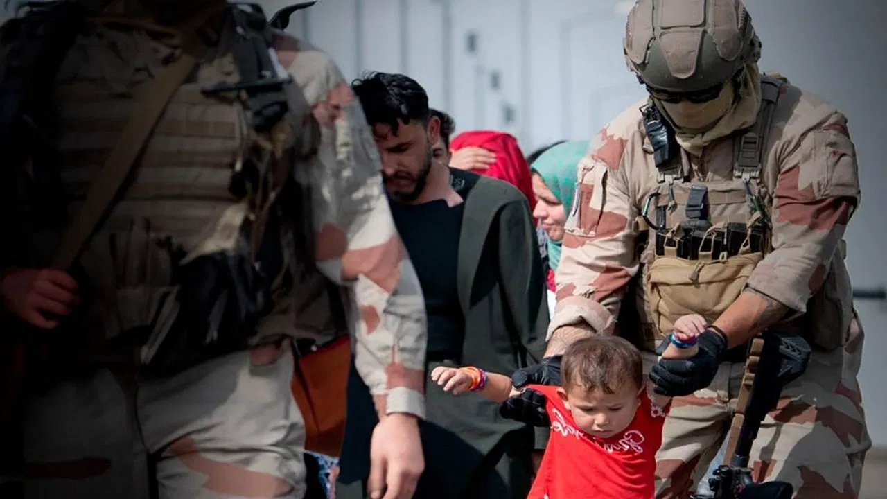 Opération Apagan, exfiltrer Kaboul backdrop