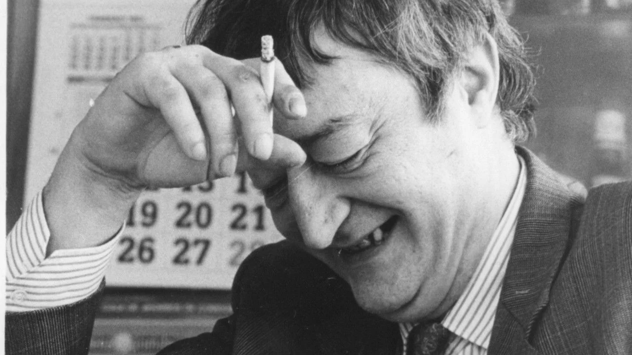 A la diestra del cielo backdrop