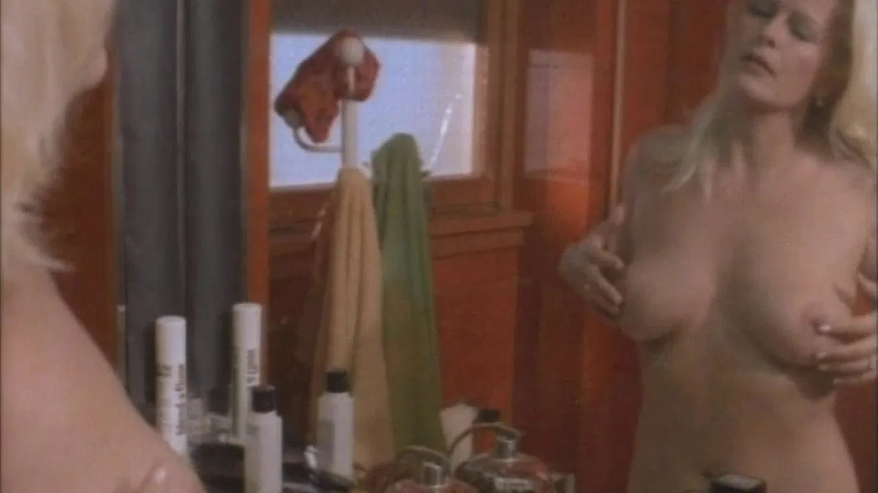 Karin l'ingorda backdrop