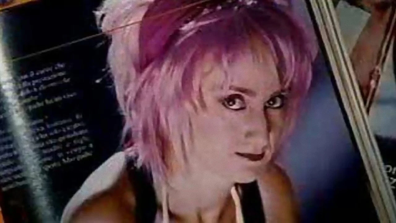 Ravanello pallido backdrop