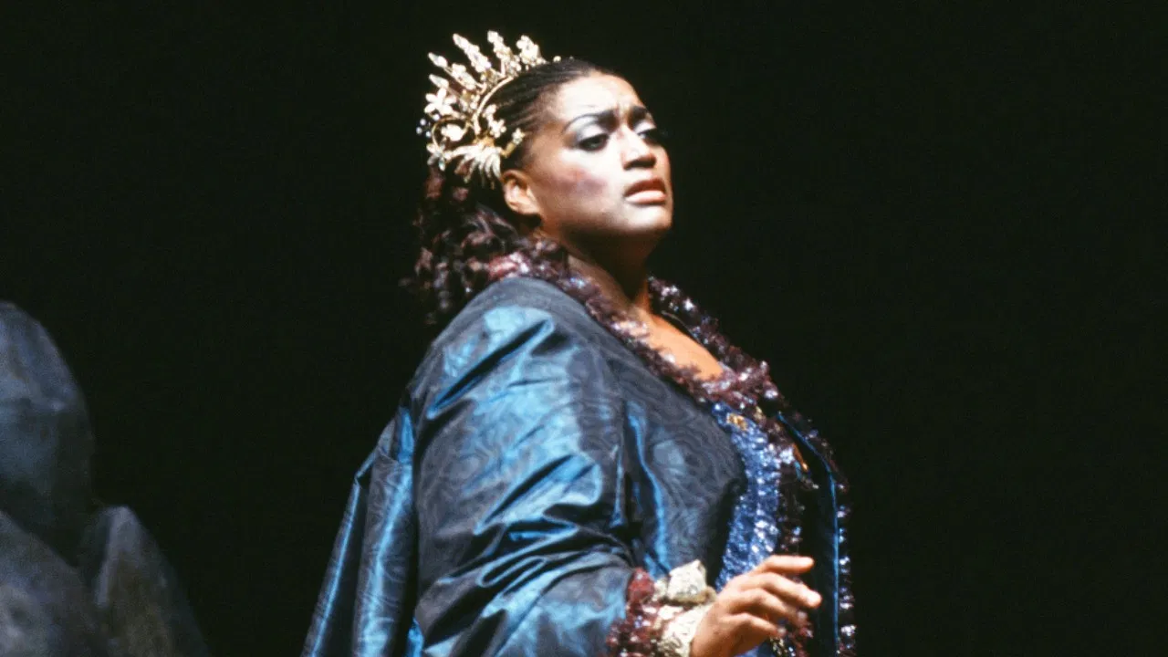 Ariadne auf Naxos backdrop