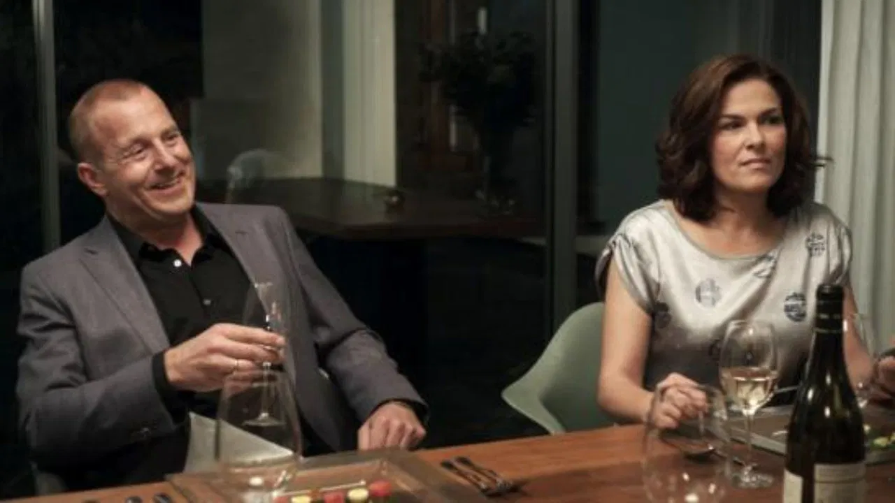 Verratene Freunde backdrop