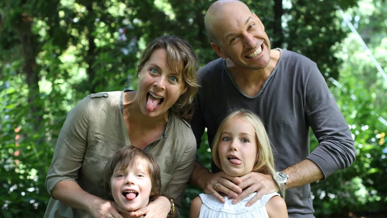 Les Beaux Malaises backdrop