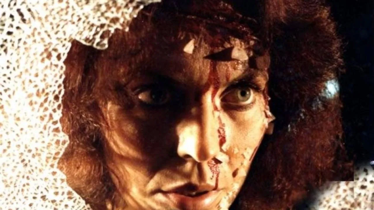 Don't Look in the Attic backdrop