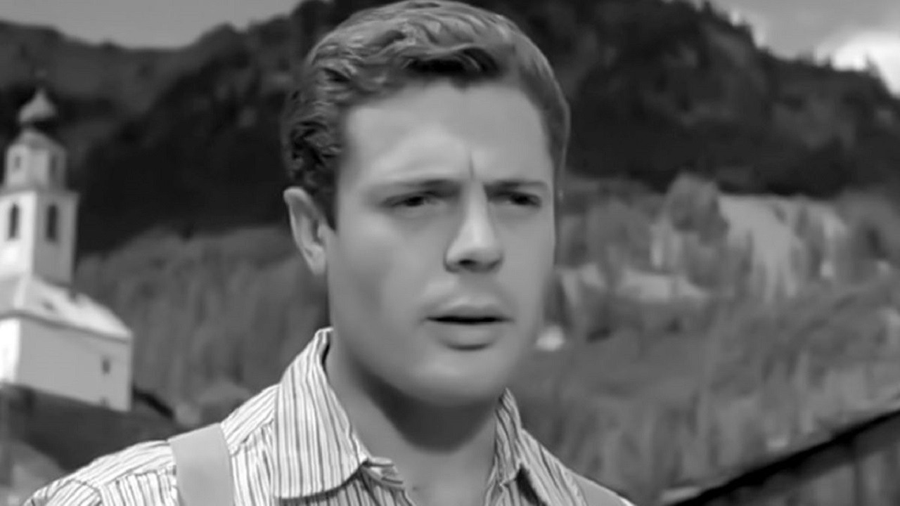 Black Feathers backdrop