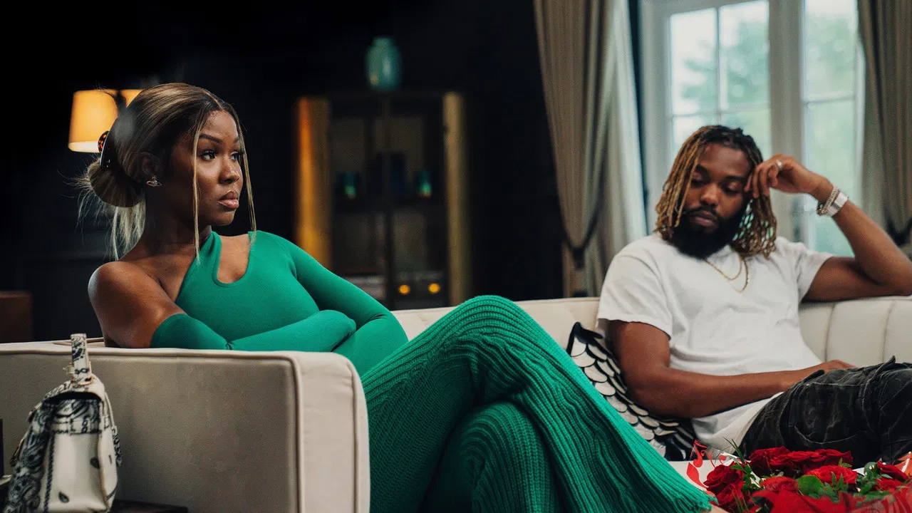 In Love and Toxic: Blue Therapy backdrop