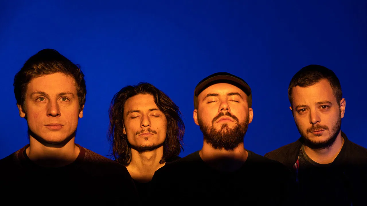 nyílnak befelé ablakok backdrop