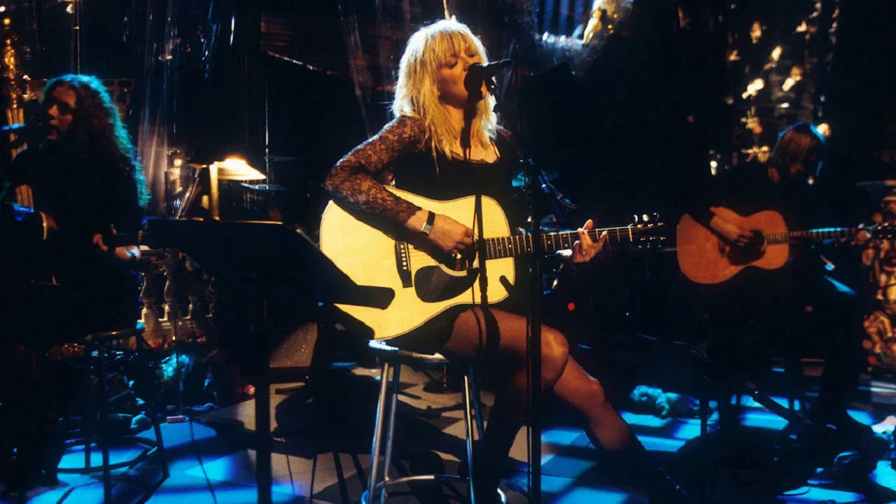 Hole: MTV Unplugged backdrop