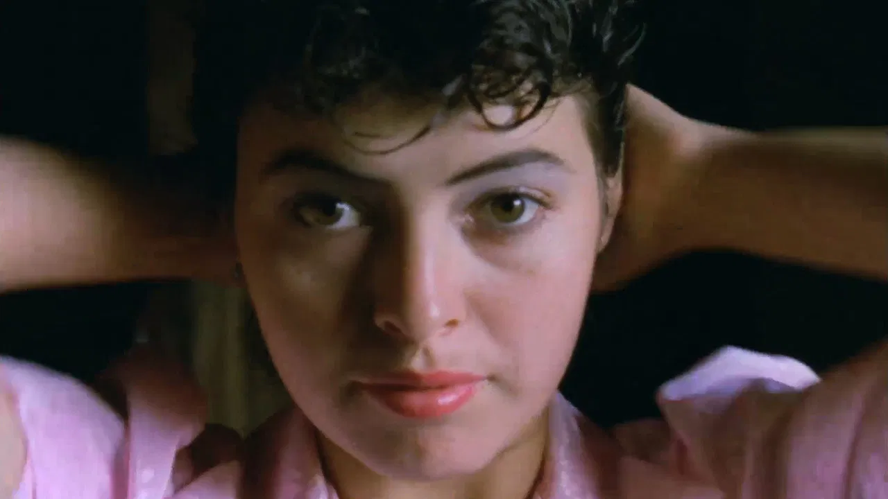 Ninosca - The Woman And The Emigrant's Song backdrop