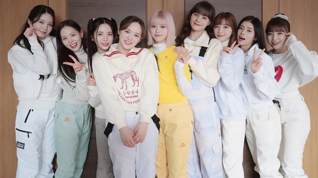 NiziU's Winter Story backdrop