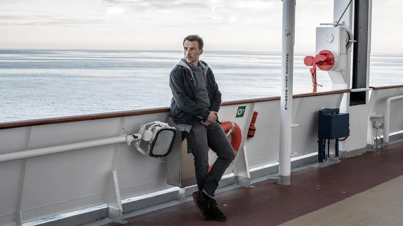 Passagier 23 backdrop