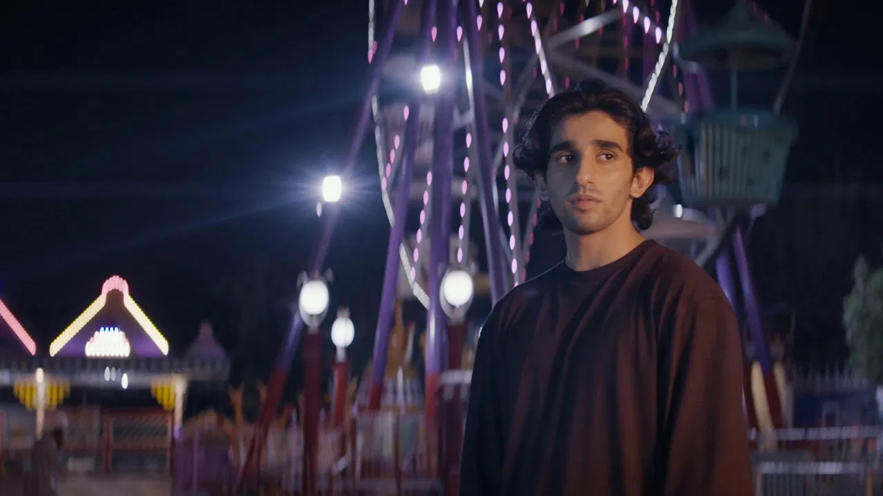 Kar Mera Intezaar backdrop