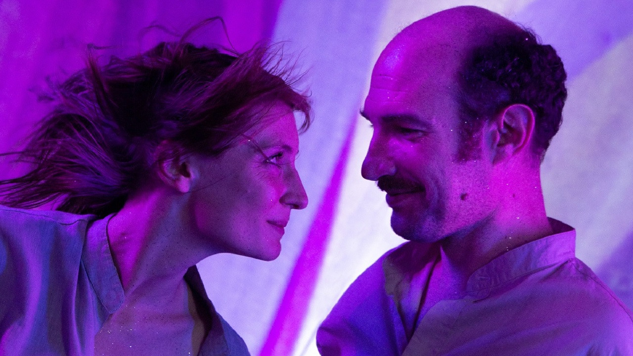 The (Ex)perience of Love backdrop