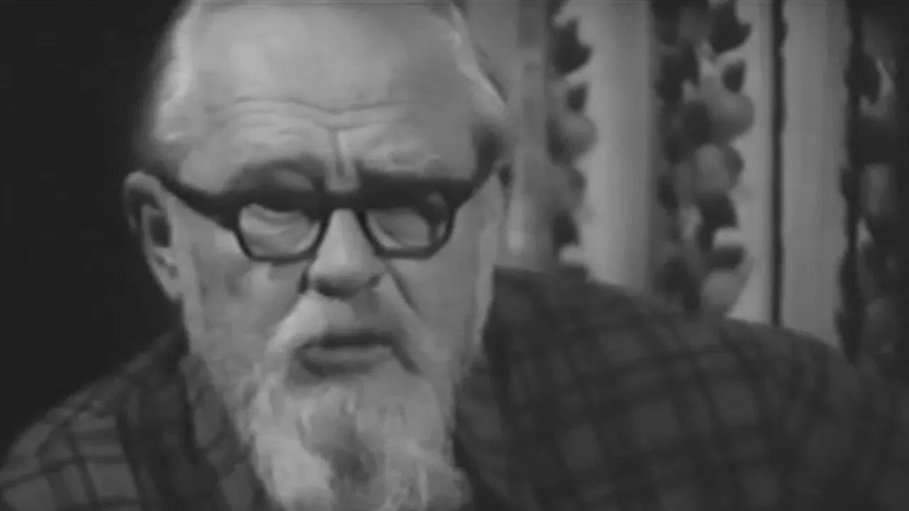 Distant and Close Skies backdrop