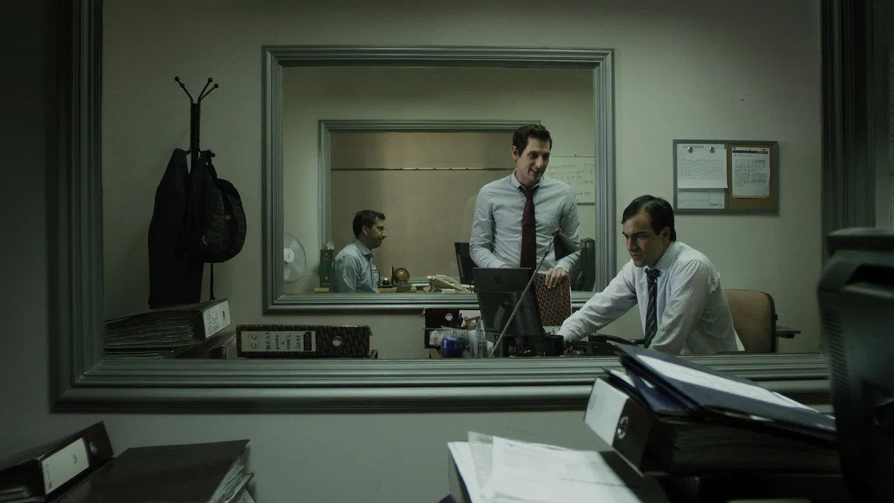 Gran Avenida backdrop