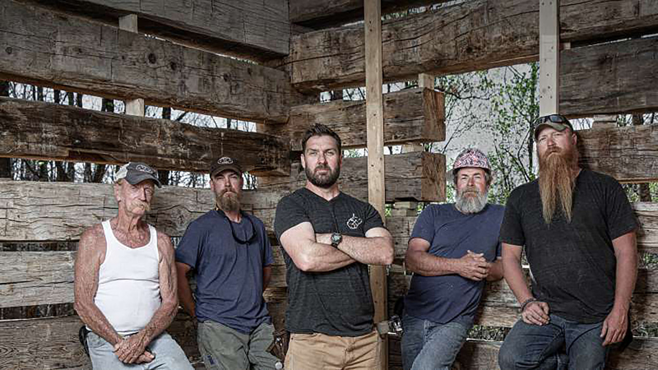 Barnwood Builders backdrop