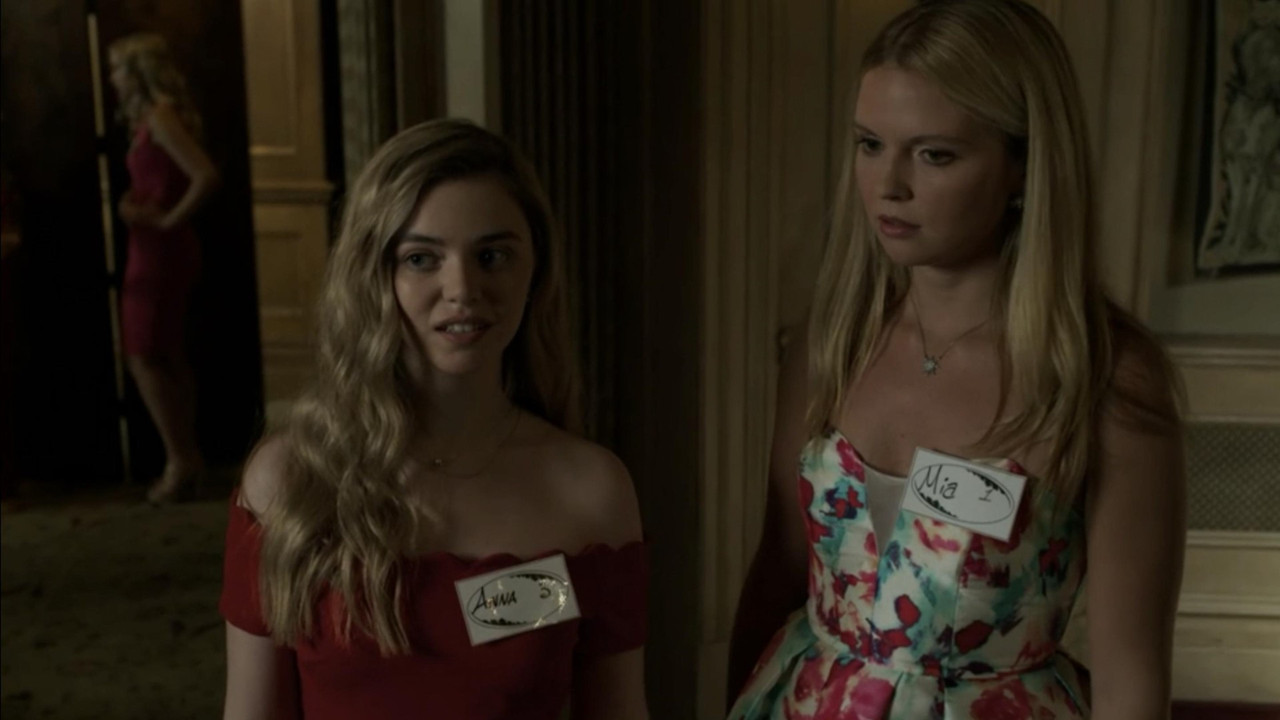 Deadly Debutante backdrop