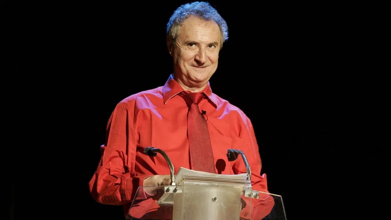 Daniel Prévost: Paris World Tour backdrop