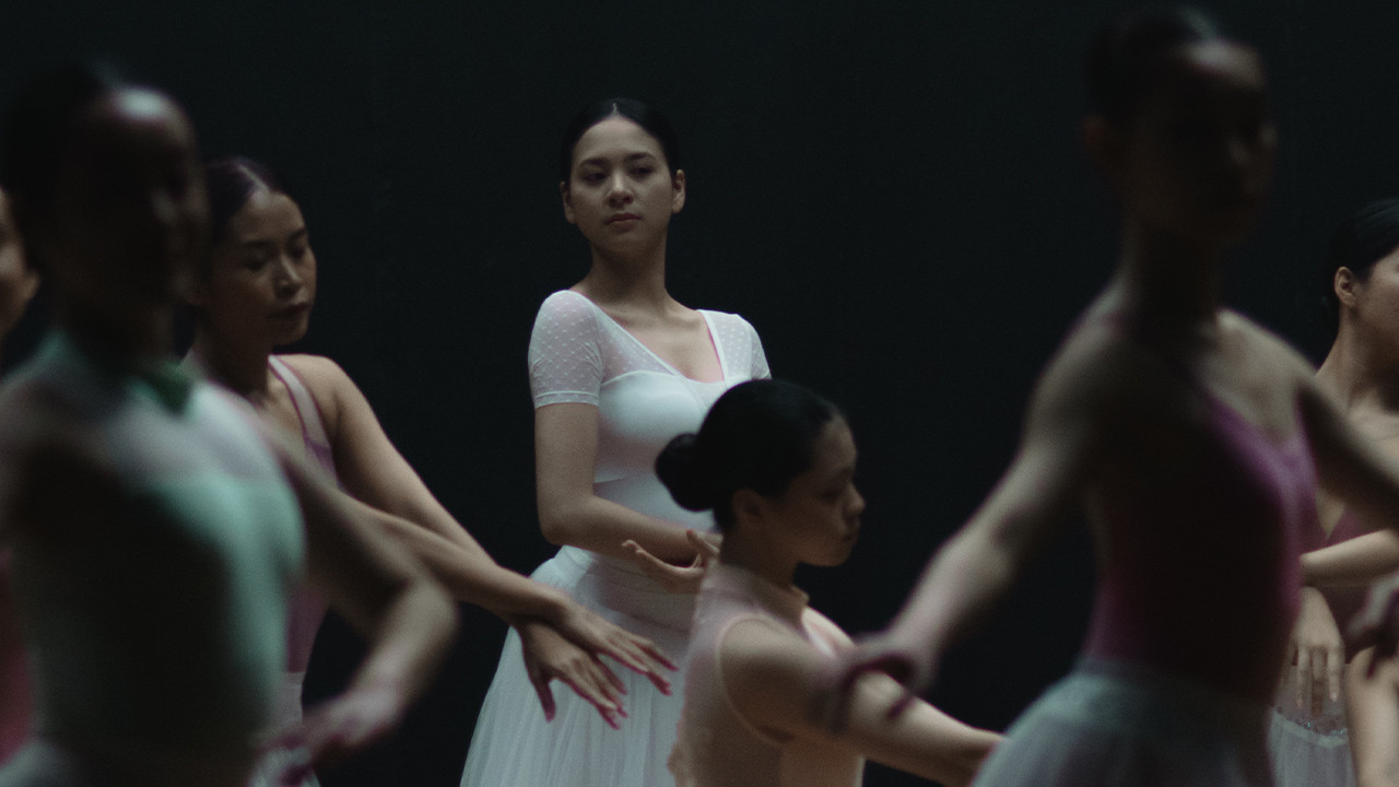 Danur: The Last Chapter backdrop