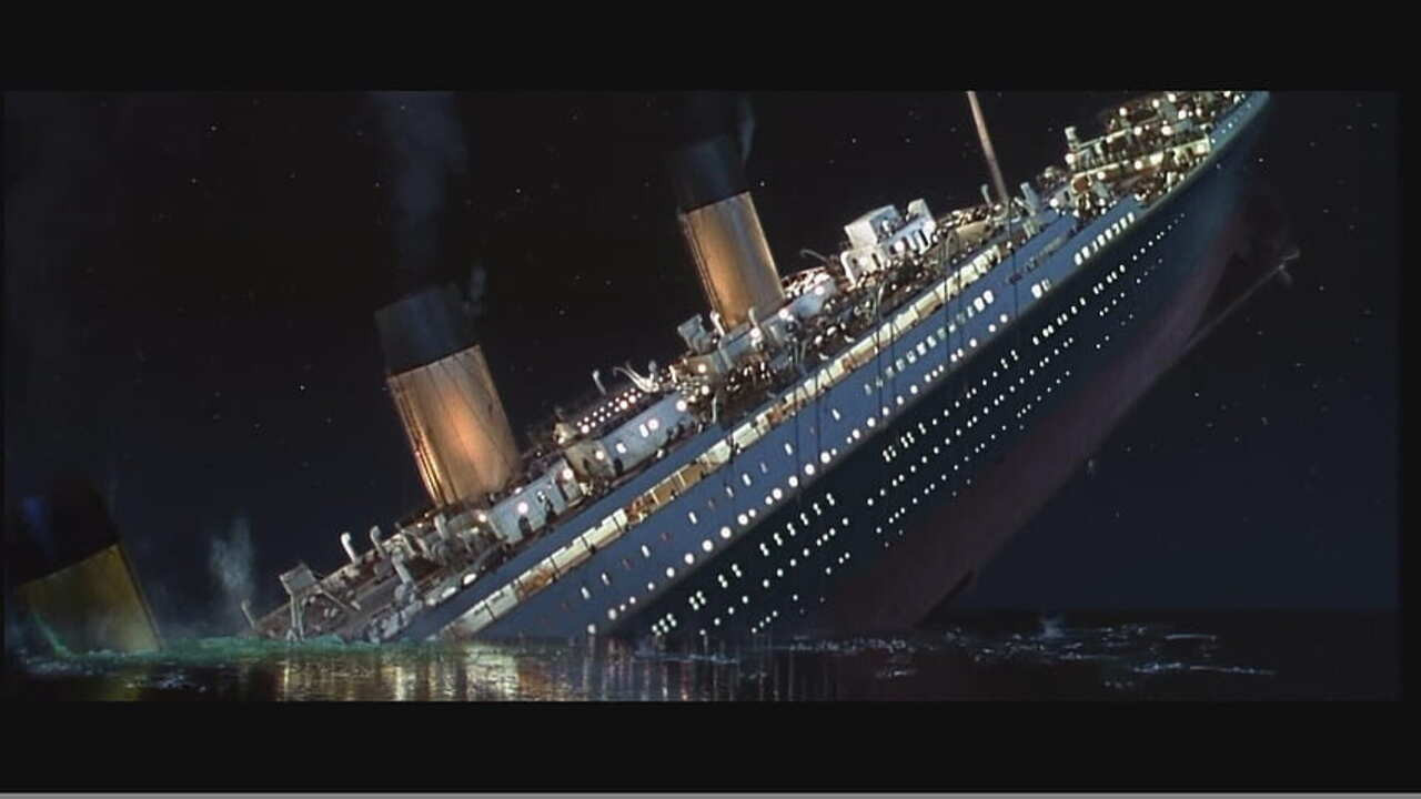 Historias Innecesarias: el Titanic backdrop