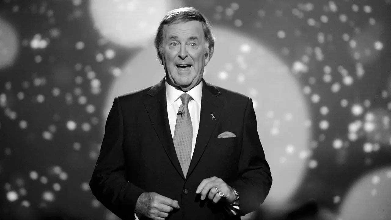 Auntie's Bloomers backdrop