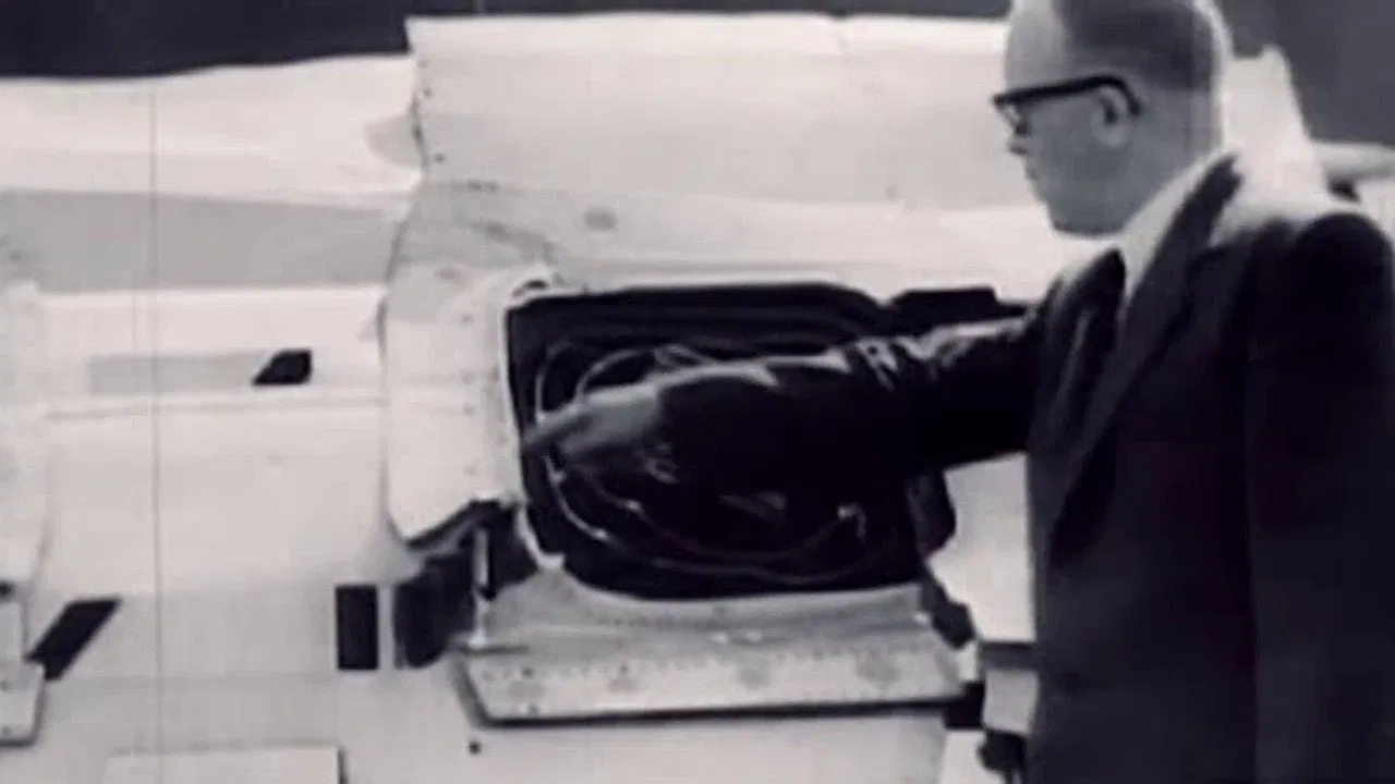 Comet: A Great British Air Disaster backdrop