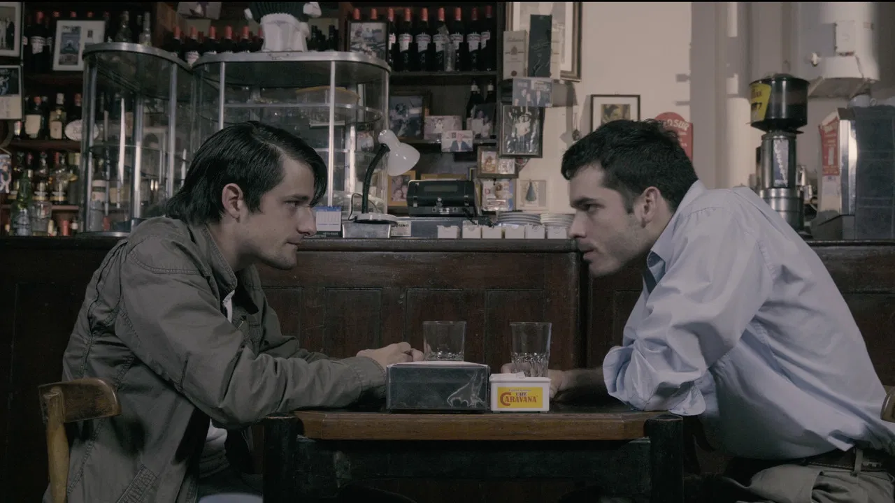 La venganza del cretino backdrop