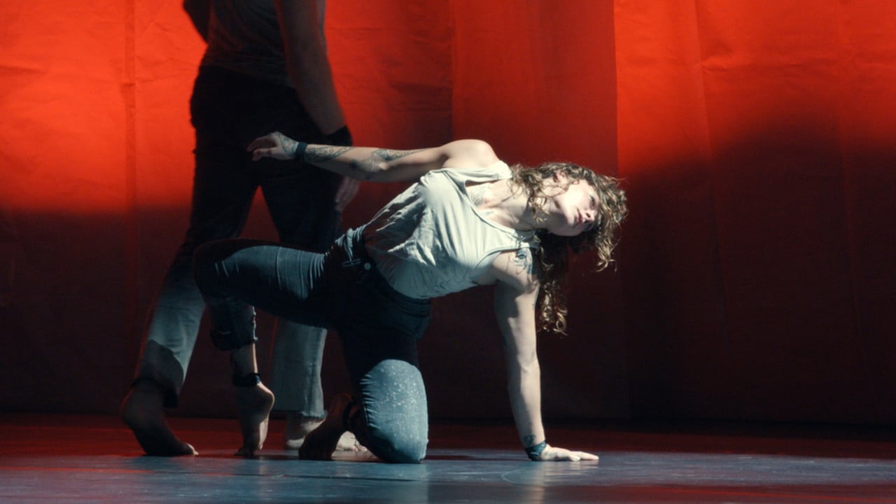 En Masse by Circa backdrop