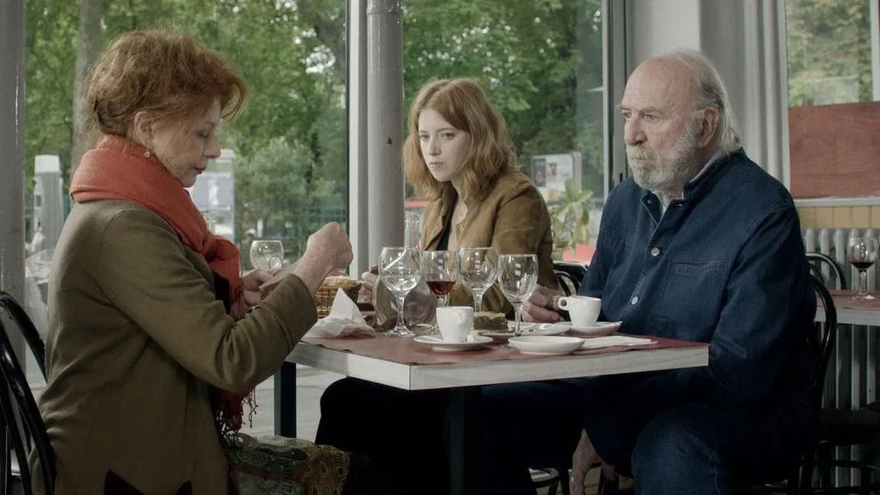 Valse à trois backdrop