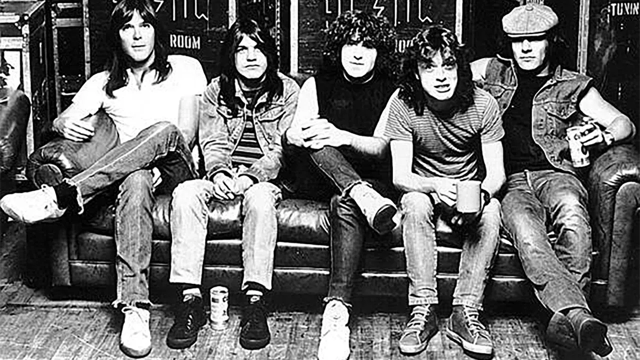 AC/DC Backtracks backdrop