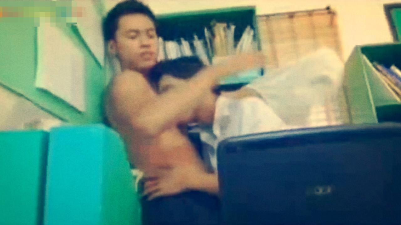 Mga Pinakamahabang One Night Stand 2 backdrop