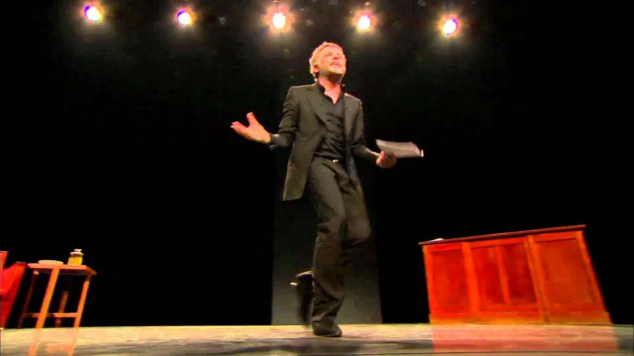 Stéphane Guillon - Liberté très surveillée backdrop